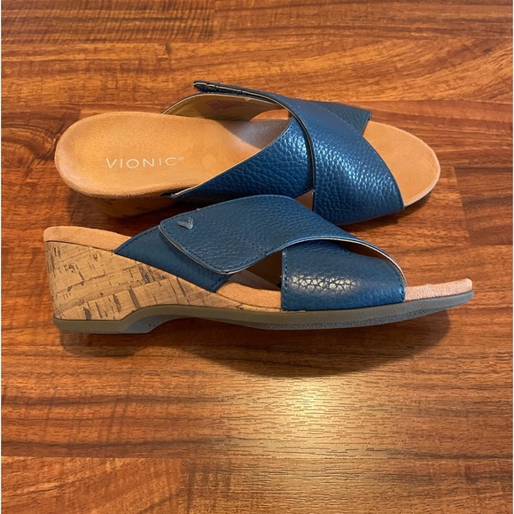 Vionic Leticia sandals in blue size 7.5 - Picture 7 of 8